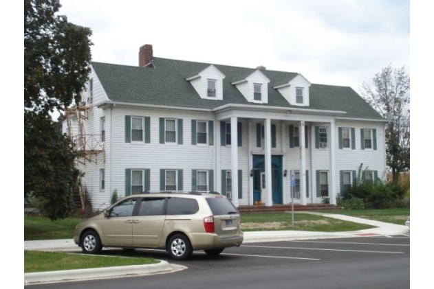 Primary Photo - Argonne Apartments