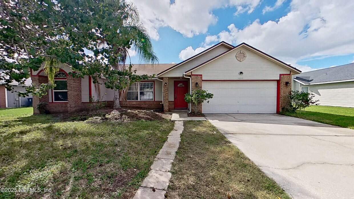 Foto principal - 10310 Triple Crown Ave