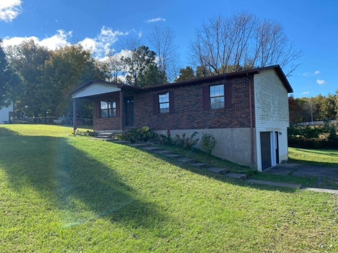 Foto principal - Cozy 3 Bed, 1 Bath House Minutes To Fort Knox