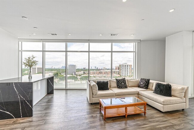 Foto del edificio - 4521 San Felipe St