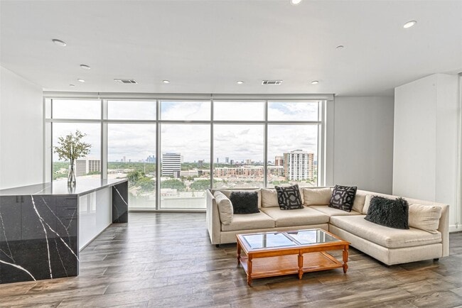 Building Photo - 4521 San Felipe St