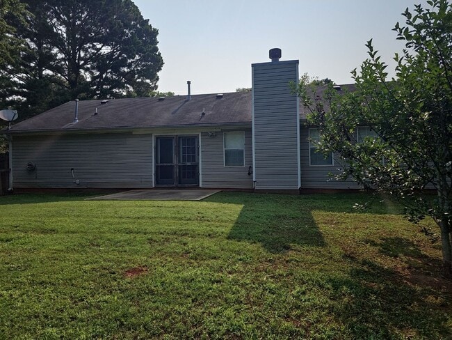 Building Photo - Henry County 3 bedroom, 2 Bath