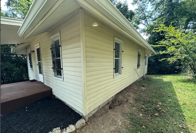 Photo - 2931 Cavanaugh Ave House