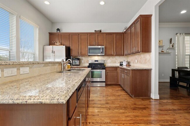 Foto del edificio - 2841 Sherwin St