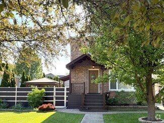Building Photo - 4150 N Oleander Ave