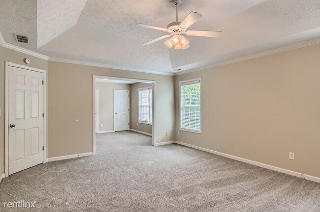 Building Photo - 5 br, 3 bath House - 828 Redan Way
