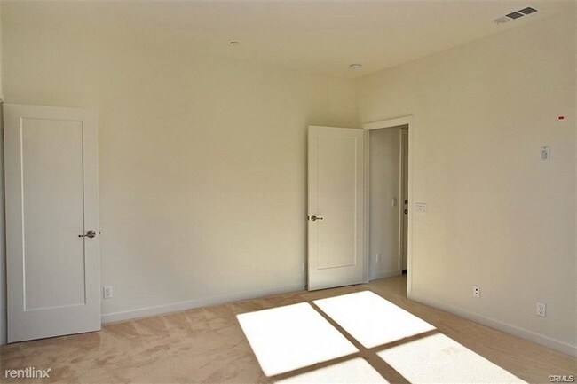 Foto del edificio - 129 Mongoose