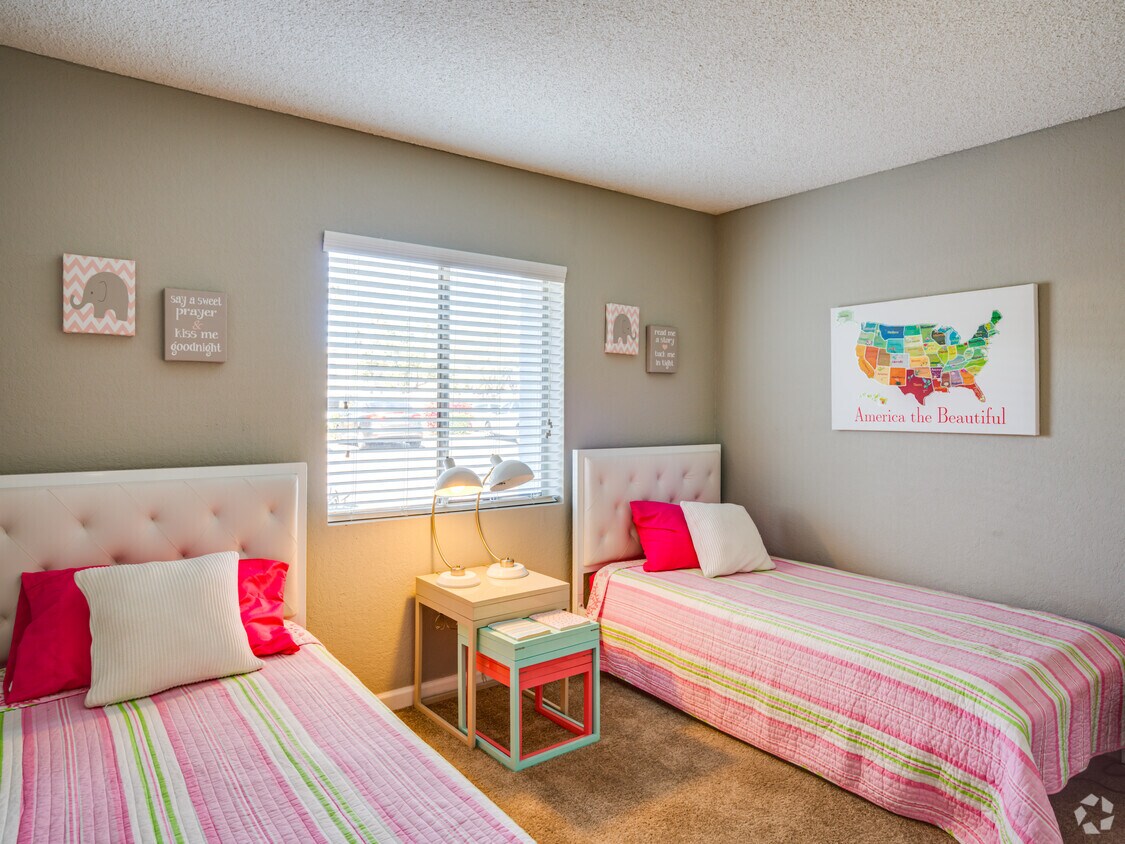 Seventeen805 - 17805 N 40th St Phoenix, AZ 85032 | Apartments.com