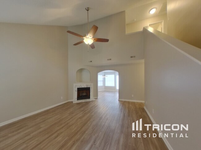 Foto del edificio - 1703 Mission Oaks St