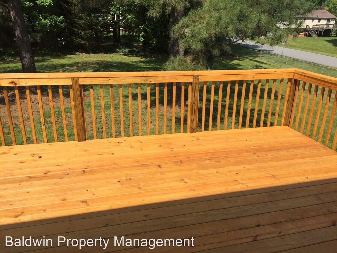 Foto del edificio - 3 br, 2 bath House - 1516 Royal Ridge Dr.