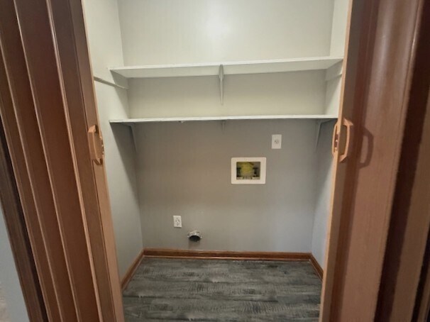 Foto del edificio - 4230 Cedartree Dr