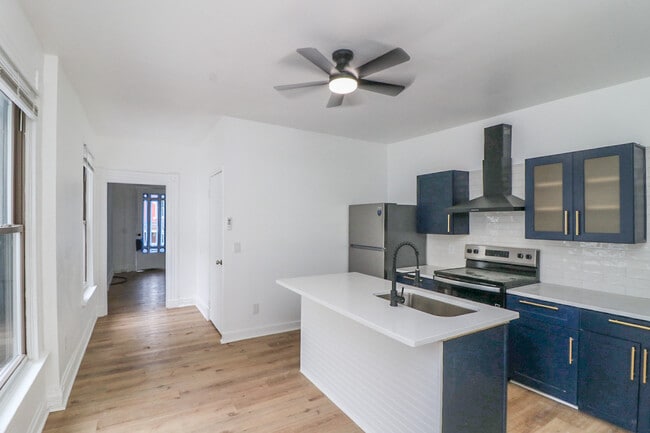 Photo - 1527 Greenup St (Covington, KY) Townhome