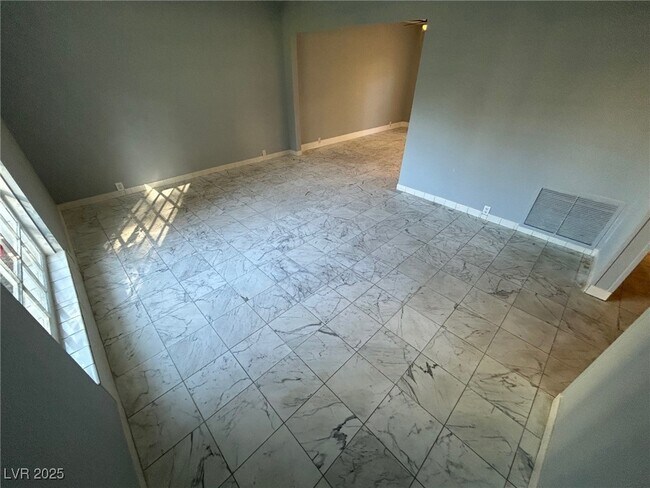 Foto del edificio - 596 Tam O Shanter