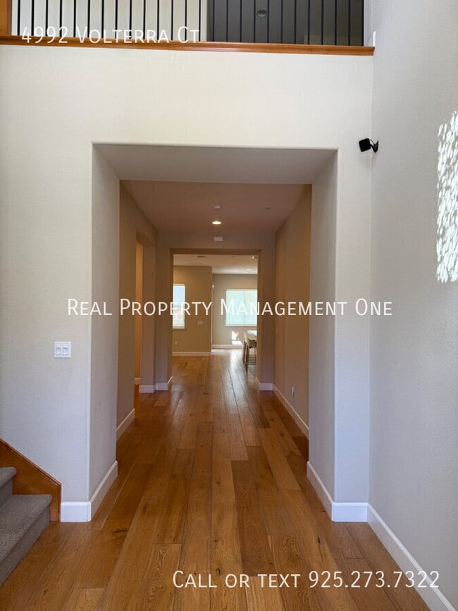 Building Photo - 4992 Volterra Ct