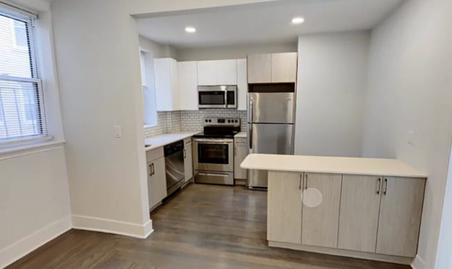 Building Photo - 105 Jersey St