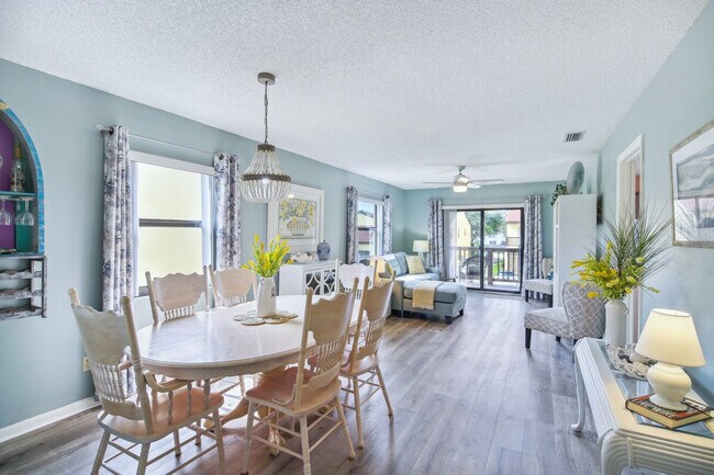 Foto del edificio - 5640 N Banana River Blvd