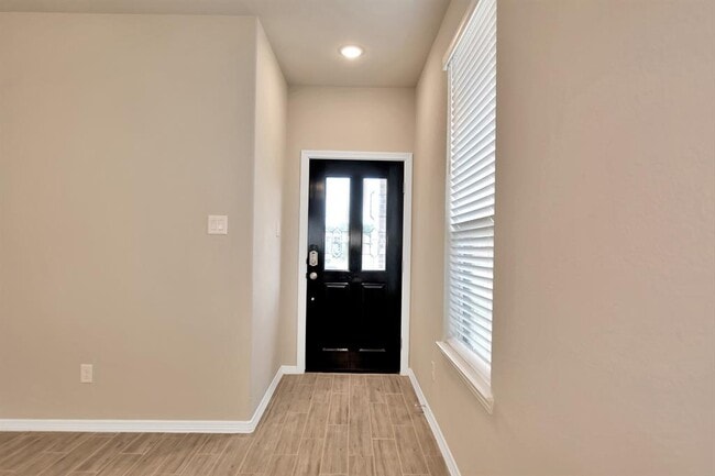 Building Photo - 10823 Catclaw Ct