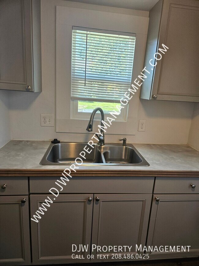 Foto del edificio - 424 5th St S