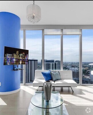Building Photo - 888 Biscayne Blvd