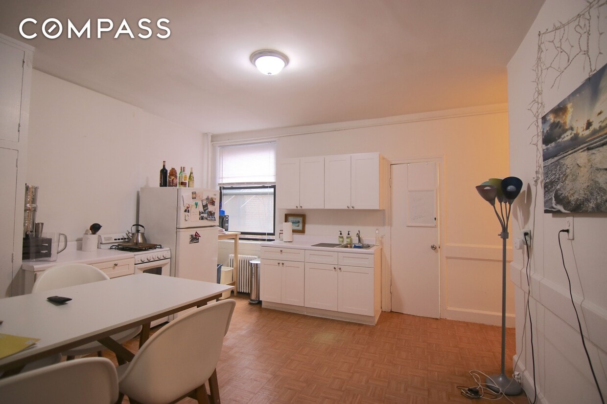 149 Sullivan St Unit 4F, New York, NY 10012 Room for Rent in New
