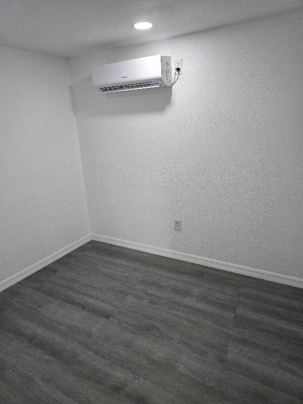 Foto del edificio - 3212 E Henry Ave