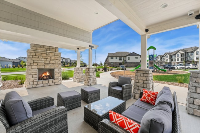 Building Photo - 285 High Point Dr