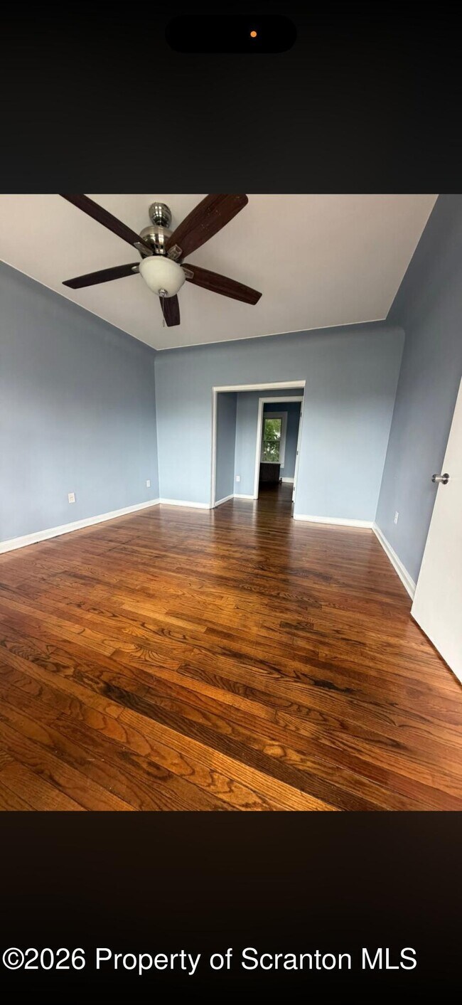 Foto del edificio - 216 N Garfield Ave