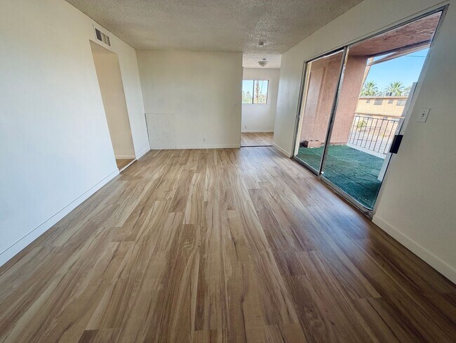 Building Photo - 537 Kolson Cir