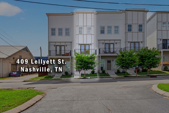 Photo - 409 Lellyett St Townhome