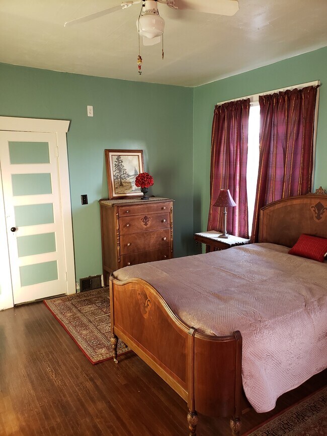 Foto del edificio - 1428 West Dean Avenue, Unit 1 - 1 Bed, 1 Bath