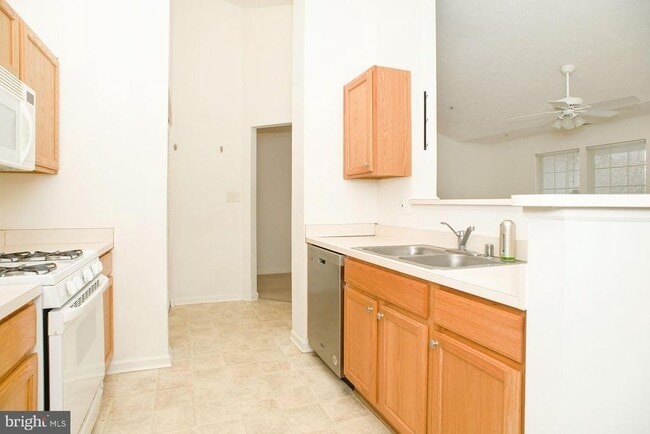 Building Photo - 8702 Natures Trail Ct