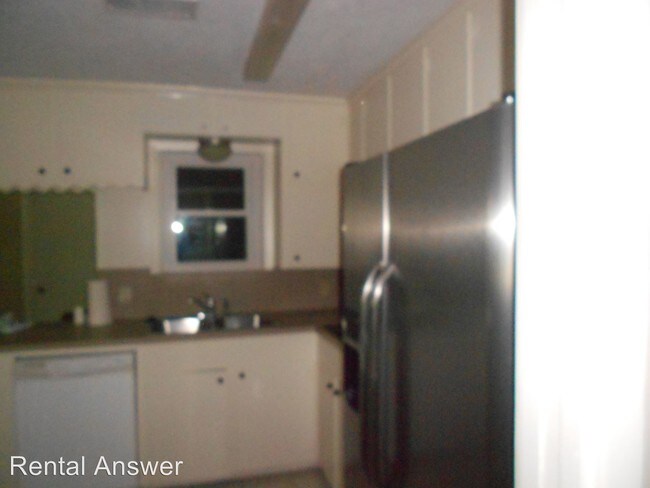 Foto del edificio - 10418 Mayfield Rd