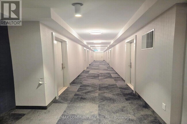 Photo du bâtiment - 2550 Simcoe St N