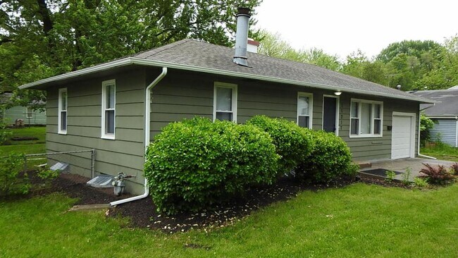 Building Photo - 11217 Herrick Avenue