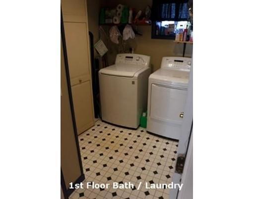 Building Photo - 7 Chambers St