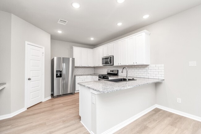 Building Photo - 27022 Bahia Grove Dr