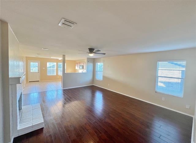 Building Photo - 321 Briar Oaks Dr