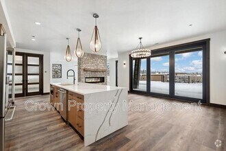 Building Photo - 317 Akers Ln
