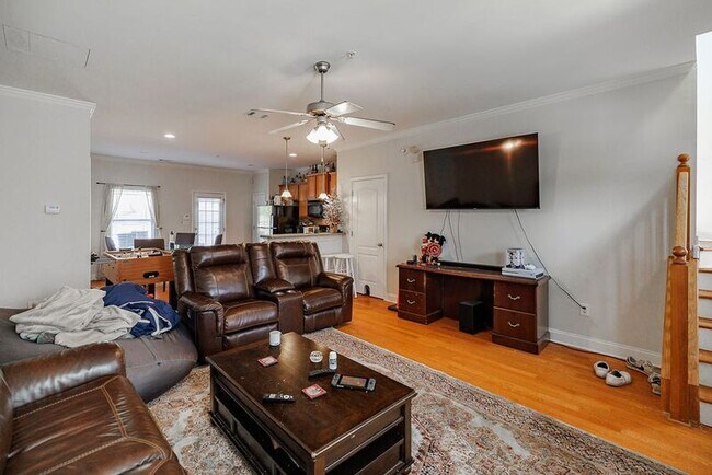 Foto del edificio - 264 Center Park Ln
