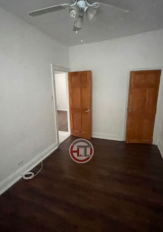 Foto del edificio - 2953 Harding Ave