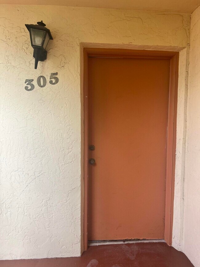 Foto del edificio - 7401 NW 16th St