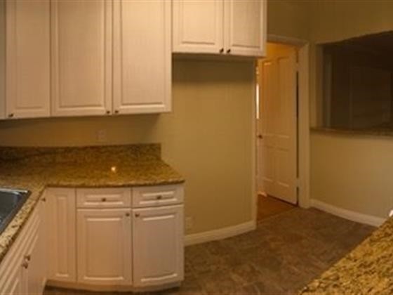 Foto del edificio - 312 N Hollywood Way