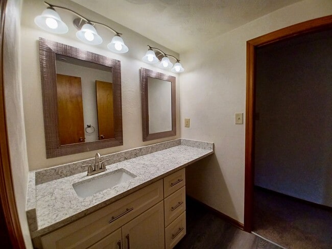 Building Photo - NEWLY UPDATED Two Bedroom Townhouse! Amazi...