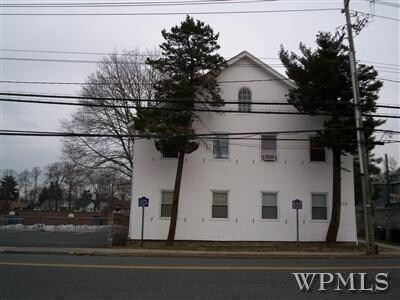 Primary Photo - 115 N Barry Ave