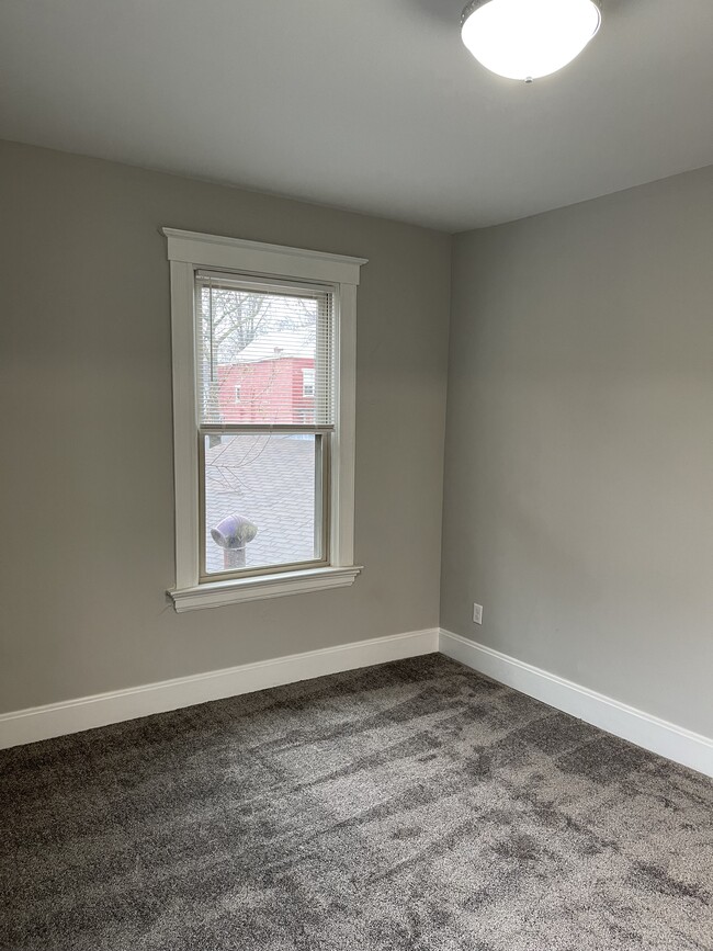 Foto del edificio - 1564 Chase Ave