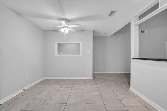 Foto del edificio - 4407 Hickory Grove Dr