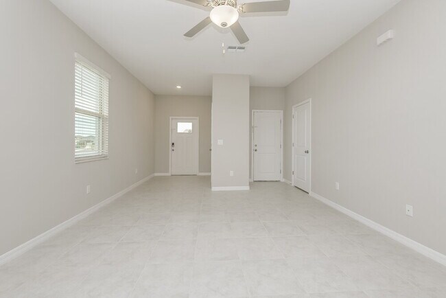 Building Photo - 2162 Azure Vw Wy