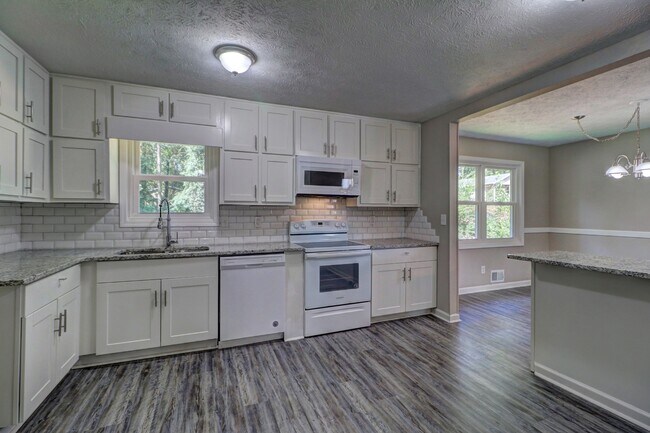 Foto del edificio - 894 Concord Rd SW
