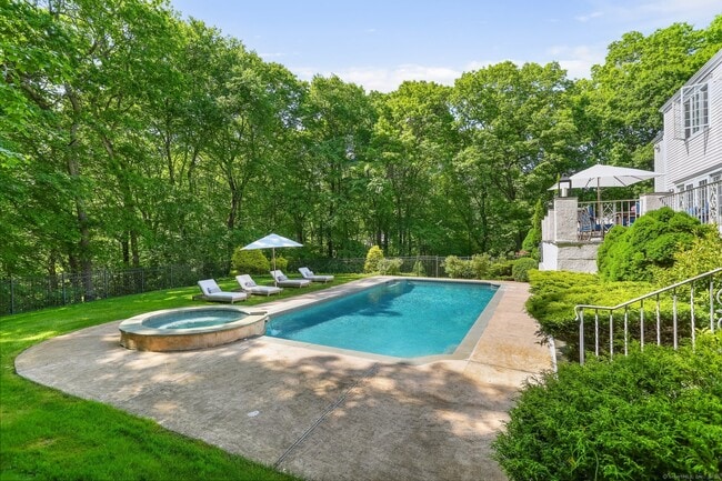 Foto del edificio - 4 Mountain Laurel Dr