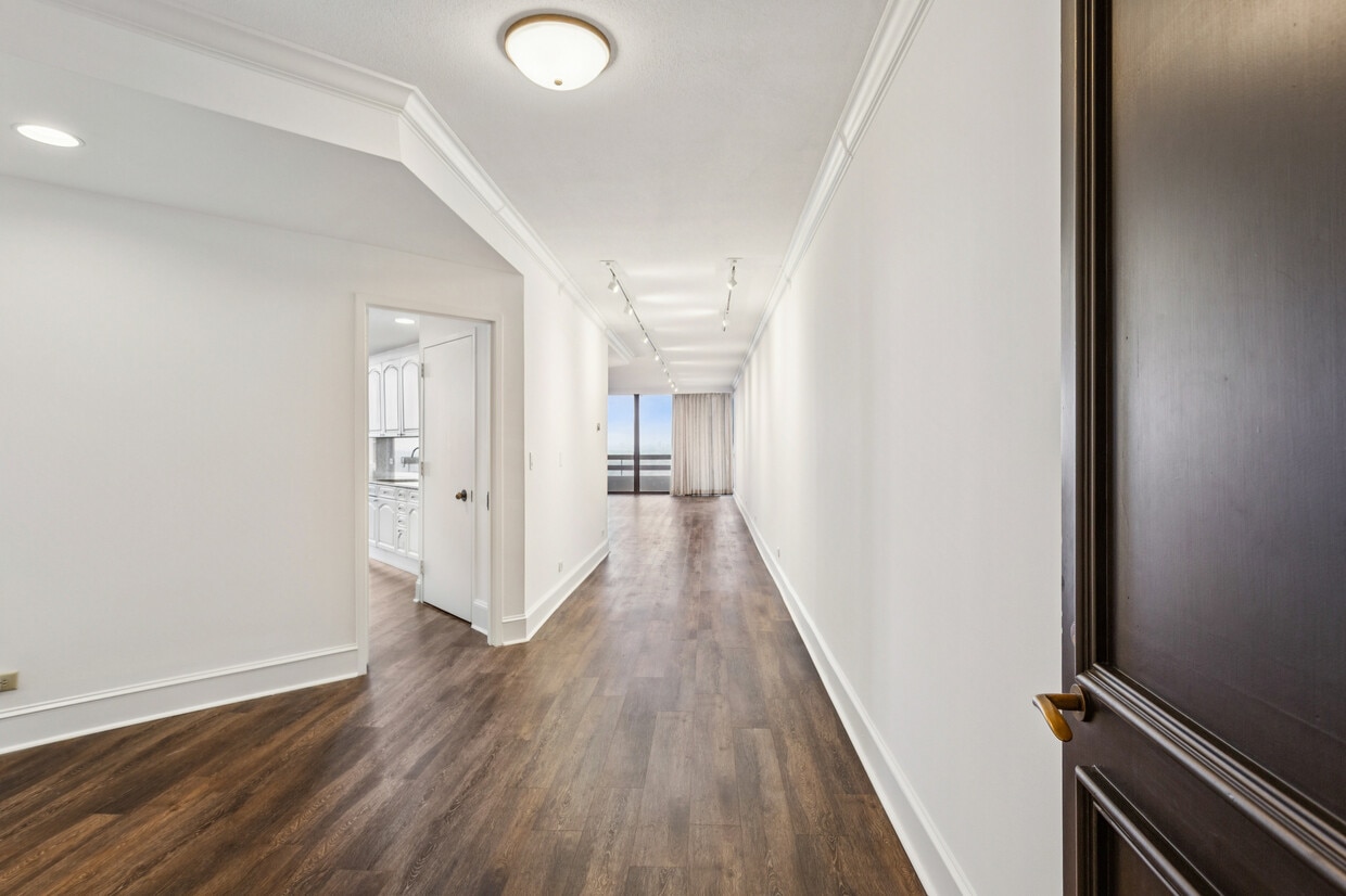 Photo - 2660 Peachtree Rd NW (Atlanta, GA)